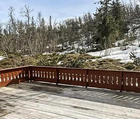 Casa de Férias With Terrace And Mountain Views In Tuddal