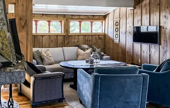 With Terrace And Mountain Views In Дом отдыха